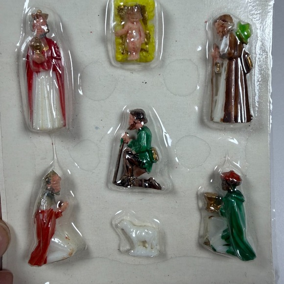 Panorama Ornaments Nativity Figures Jesus Mary Joseph Mini Figures Hong Kong VTG - Picture 3 of 8